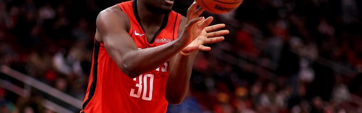 yl23455永利官网-年薪仅1060万！火箭神射轰19+7+10+6+2，季后赛对决，他决定上限