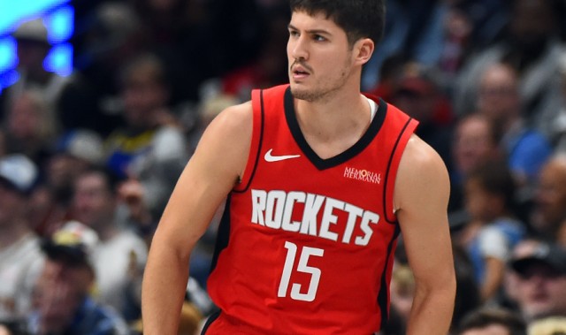 yl23455永利最新网址-火箭111-106马刺 球员评价：4人优秀，5人及格