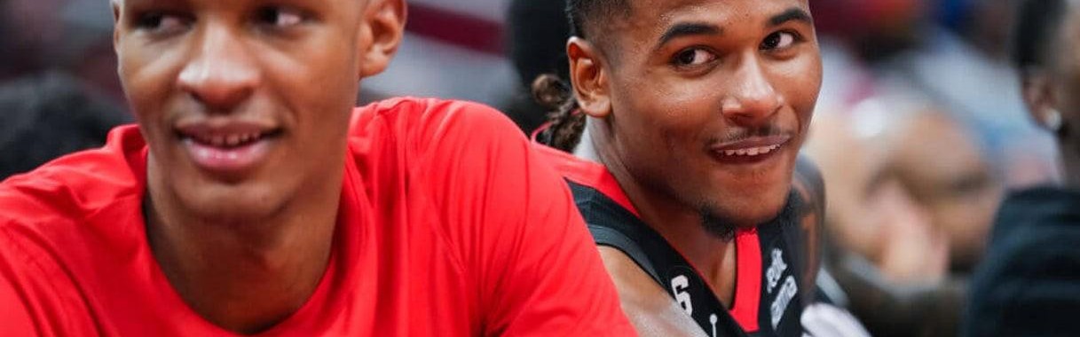 记者：火箭不想出贾巴里和伊森，甚至在匹配杜兰特薪资基础上想留格林