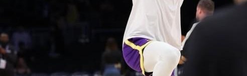 yl23455永利平台-詹姆斯晒赛场照：我只是一个孩子在享受他的游乐场，黑子们