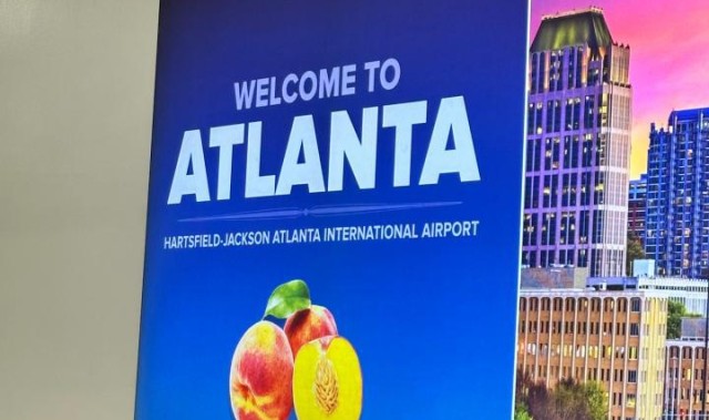 媒体人：杨瀚森在老鹰面试了两轮 又一组背靠背试训顺利结束